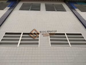 Uso de Veneziana Industrial - Ventilação Natural: