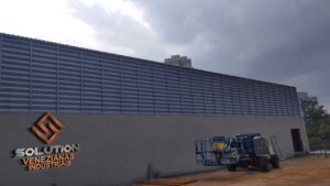 Veneziana Industrial: Performance Superior e Manutenção Reduzida