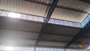 Lanternim Industrial Reduzindo CustosManutenção Reduzida: Mais um Fator de Economia