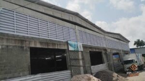 Veneziana Industrial Luz e EconomiaDurabilidade e Baixa Necessidade de Manutenção