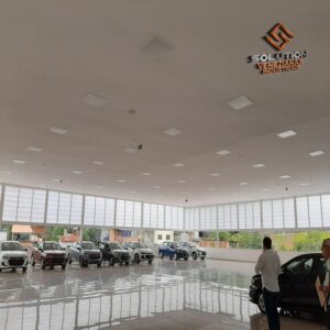 Veneziana Industrial Espaços ArejadosFluxo de Ar Contínuo e Conforto