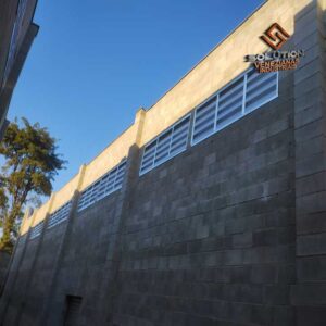 Venezianas Industriais Menos CalorA Solução para Ambientes Industriais