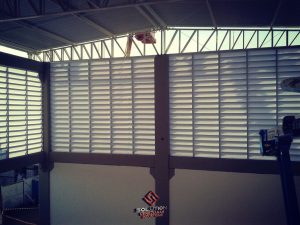Veneziana Industrial para Galpão: iluminação natural e a ventilação do seu galpão industrial com venezianas de alta eficiência. Solução ideal para ambientes amplos, proporcionando mais conforto, economia de energia e valorização do seu espaço.