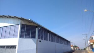 Veneziana Industrial em Fibra de Vidro - Resistência Excepcional