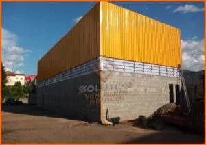 Veneziana Industrial para Galpão Veneziana Industrial para Galpão com durabilidade e resistência garantidas para ambientes industriais exigentes