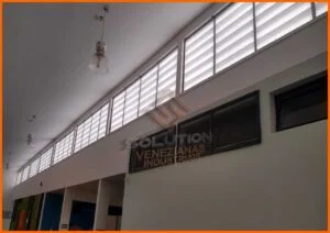 Veneziana Industrial para Galpão Veneziana Industrial para Galpão Iluminação Natural com policarbonato alveolar para maior eficiência e durabilidade