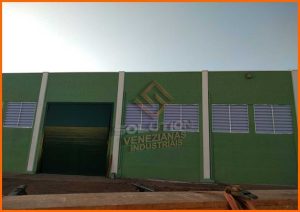 Veneziana Industrial melhorando ar e promovendo redução de custos com energia em ambientes industriais
