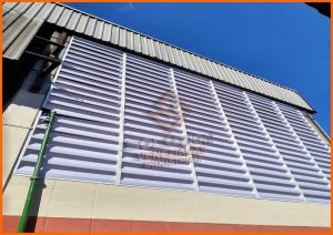 Veneziana Industrial Sua Eficiência com ventilação natural e alta durabilidade para ambientes industriais