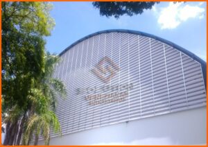 Veneziana Industrial para Seu Galpão Descubra o Modelo Ideal