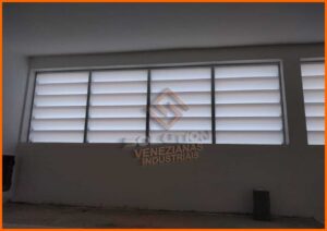 Lanternins Industriais Solution Lanternins Industriais Solution Sustentabilidade