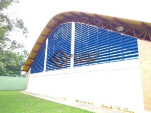 Veneziana Industrial: Estética e Eficiência - Personalização e Versatilidade