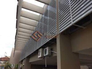 Veneziana Fachada: Combinando Estilo - Durabilidade e Manutenção