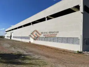 Durabilidade e Manutenção da Veneziana Industrial: Iluminação Natural