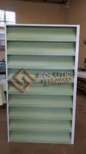 O Impacto Sustentável da Veneziana Industrial: Iluminação Natural