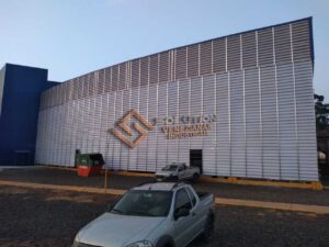 Veneziana Industrial: Conforto e Eficiência - Estética e Design Moderno
