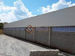 Veneziana de Galpão Industrial - Estética e Design