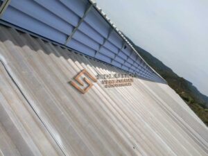 Lanternim: Iluminação Natural e Ventilação para Galpões - Ambiente Mais Confortável e Produtivo