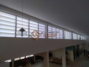 Lanternim: Iluminação Natural e Ventilação para Galpões - Ventilação Adequada
