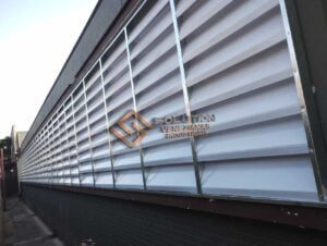 Customização de Veneziana Industrial - Variedade de Materiais e Acabamentos