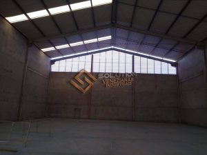 Veneziana Industrial Ideal para Galpões Veneziana Industrial Ideal para Galpões - Durabilidade Perfeita com estrutura resistente e acabamento em aço galvanizado