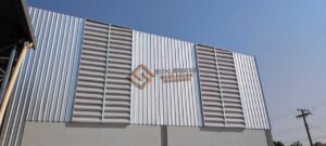 Veneziana Industrial para Ventilação e Claridade - Entre em Contato para Mais Informações