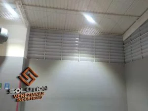 Veneziana Industrial: A Escolha Inteligente para Melhoria do Ambiente de Trabalho