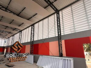Veneziana Industrial: Solução Robusta e Baixa Manutenção