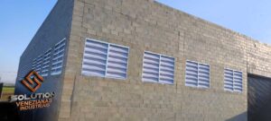 Veneziana Industrial: Ambientes mais Frescos Junto a Sustentabilidade e Eficiência Energética