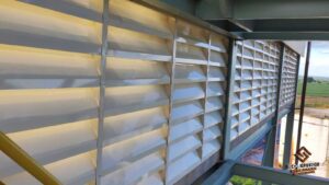 Veneziana Industrial Ótima IluminaçãoO Papel da Solution como Referência no Mercado