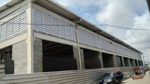 Veneziana Industrial com ótima ventilação, sustentabilidade e eficiência energética