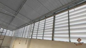 Veneziana Industrial para Armazéns Veneziana Industrial para Armazéns com ventilação e eficiência térmica