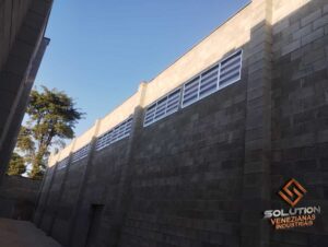Veneziana Industrial DicasResistência a Condições Climáticas Adversas com a Solution