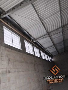 Veneziana Industrial Tendência Evolução da Veneziana Industrial Tendência em ventilação e eficiência para indústrias