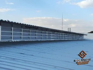 Lanternim Ventilação Eficiente Lanternim Ventilação Eficiente Eliminação de Calor Excessivo em galpões industriais