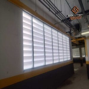 Veneziana Industrial para ComérciosDesign Moderno e Funcional