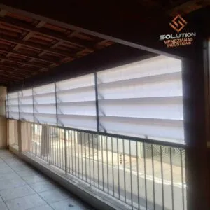 Venezianas Industriais Resistentes Venezianas Industriais Resistentes com aplicação versátil e alta durabilidade