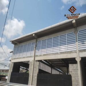Veneziana Industrial Iluminação CertaIluminação Homogênea e Confortável