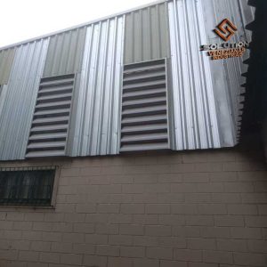 Veneziana Industrial Melhorando o Ar com ventilação natural e eficiência