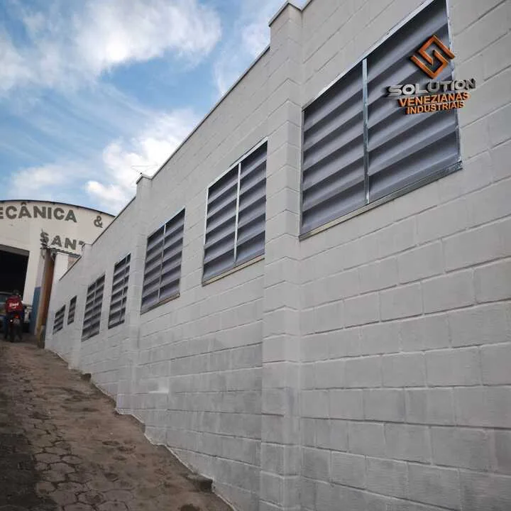 Veneziana Industrial Espaços Arejados venezianas industriais reduza o calor