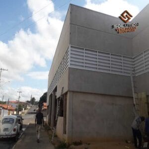 Veneziana Industrial Um Toque Moderno para Sua IndústriaA Estética Inovadora da Veneziana Industrial