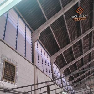 Veneziana Industrial Ambiente Arejado para galpões e instalações da Solution