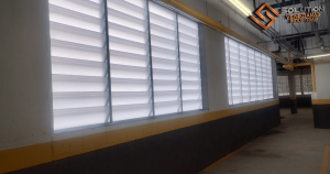 Veneziana Industrial Menos Umidade para ambiente industrial confortável e saudável