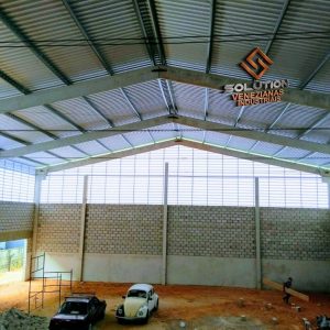 Veneziana Industrial No Seu Espaço com ventilação e iluminação natural Solution