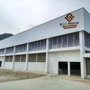 A Veneziana Industrial Em Grandes Obras que potencializa conforto e produtividade O Papel da Veneziana Industrial Em Grandes Obras de Alto Desempenho garantindo ventilação e conforto térmico