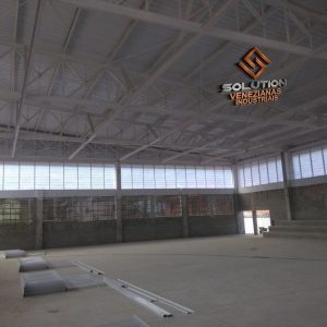 A Veneziana Industrial Em Grandes Obras que potencializa conforto e produtividade