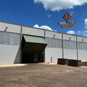 Iluminação Natural como Aliada da Produtividade com Veneziana Industrial Valor Justo
