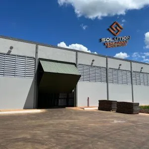 Veneziana Industrial Valor Justo Iluminação Natural como Aliada da Produtividade com Veneziana Industrial Valor Justo