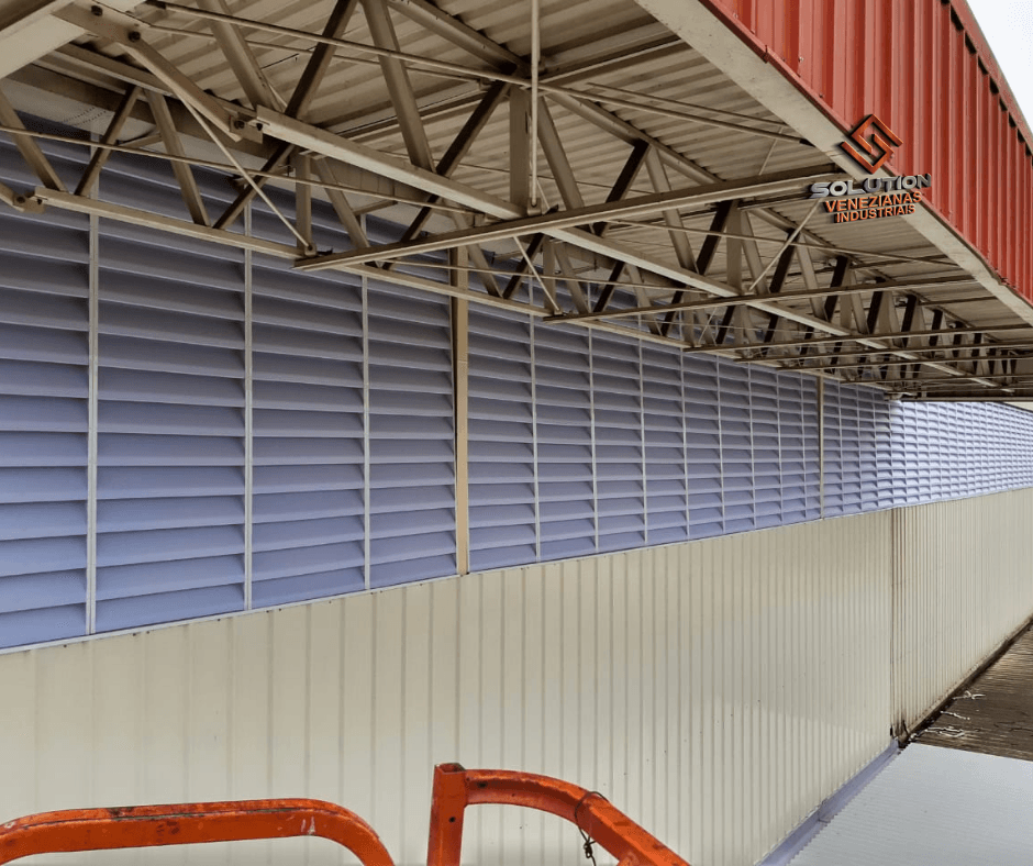 Veneziana Industrial Policarbonato Pvc Solution 39