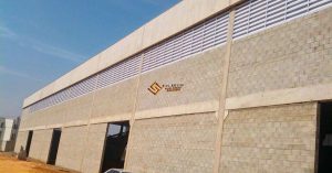 Fabricante veneziana industrial especializada em soluções de ventilação e fechamento para ambientes industriais. Produção sob medida, atendimento a obras, reposição e fornecimento conforme especificação técnica.