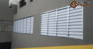 Veneziana Industrial Luz no Ambiente com iluminação natural e estética valorizada